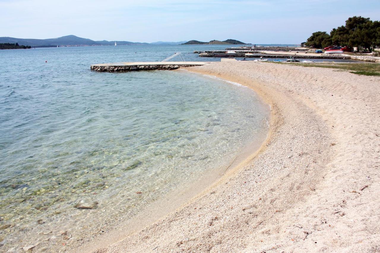 Family Friendly Apartments With A Swimming Pool Sveti Filip I Jakov, Biograd - 19325 Exterior foto