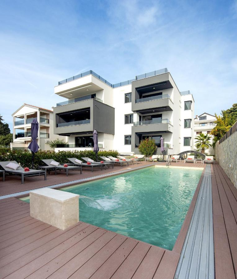 Family Friendly Apartments With A Swimming Pool Sveti Filip I Jakov, Biograd - 19325 Exterior foto
