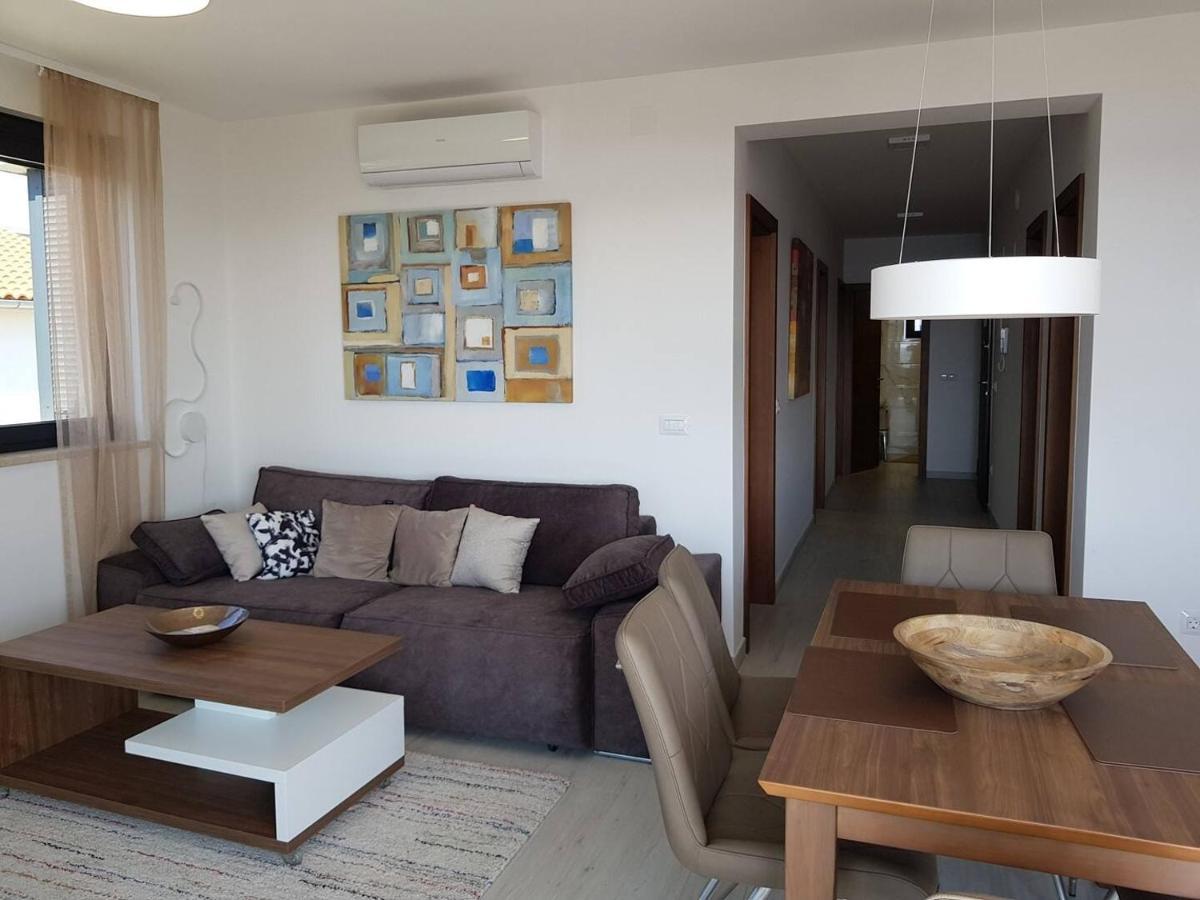Family Friendly Apartments With A Swimming Pool Sveti Filip I Jakov, Biograd - 19325 Exterior foto